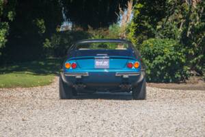 Image 9/17 de Ferrari 365 GTB&#x2F;4 Daytona (1973)