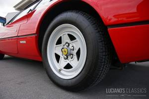 Image 18/44 de Ferrari 308 GTBi (1981)