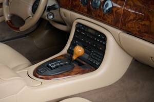 Bild 50/50 von Jaguar XK8 4.0 (2002)
