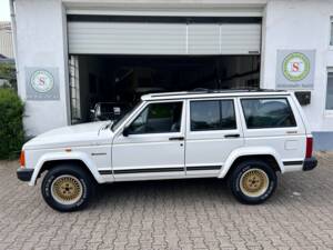 Image 21/21 of Jeep Cherokee (1989)