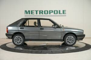 Image 13/46 of Lancia Delta HF Integrale (1988)