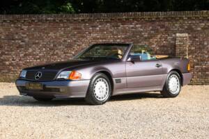 Image 26/50 of Mercedes-Benz 500 SL (1990)