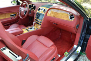 Bild 30/50 von Bentley Continental GTC (2007)