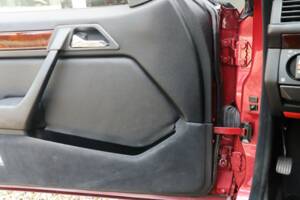 Image 36/50 of Mercedes-Benz E 220 (1994)