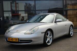 Image 5/8 of Porsche 911 Carrera (1998)
