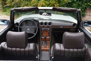 Image 43/50 of Mercedes-Benz 280 SL (1981)