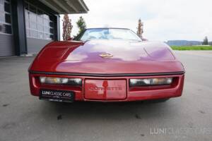 Afbeelding 12/45 van Chevrolet Corvette Convertible (1988)