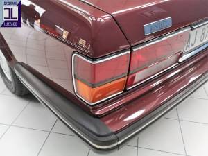 Image 7/50 of Bentley Brooklands (1992)