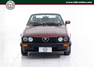 Image 2/11 of Alfa Romeo GTV 2.0 (1986)