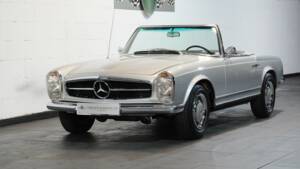 Imagen 1/42 de Mercedes-Benz 230 SL (1964)