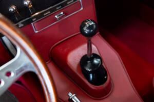 Image 15/34 de Jaguar Type E 4.2 (1967)