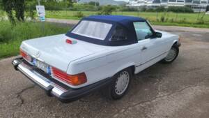 Imagen 10/23 de Mercedes-Benz 560 SL (1987)