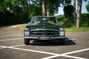 Bild 12/46 von Mercedes-Benz 280 SL (1968)
