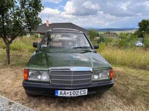 Image 1/18 of Mercedes-Benz 190 D 2.5 (1986)