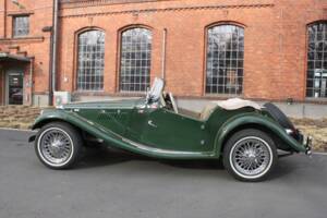 Image 4/21 de MG TF 1500 (1955)