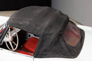 Image 13/50 of BMW 507 (1957)