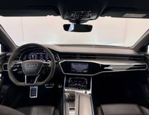 Image 14/28 de Audi RS6 Avant (2019)