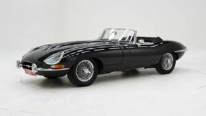 Immagine 1/15 di Jaguar E-Type 4.2 (1966)