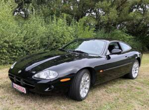 Image 3/14 of Jaguar XK8 4.0 (1999)