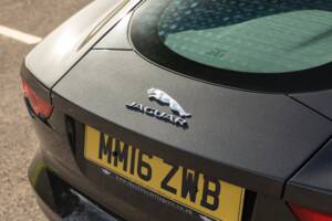 Image 42/45 of Jaguar F-Type (2016)