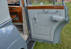 Image 21/50 of Rolls-Royce Silver Cloud II (1961)
