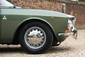 Bild 21/50 von Alfa Romeo 1750 GT Veloce (1971)