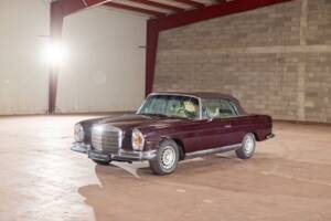 Bild 18/47 von Mercedes-Benz 280 SE (1970)