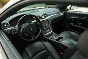 Bild 36/50 von Maserati GranTurismo S (2009)