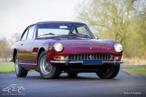 Bild 37/71 von Ferrari 330 GT 2+2 (1966)