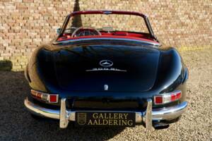 Image 6/50 of Mercedes-Benz 300 SL Roadster (1959)