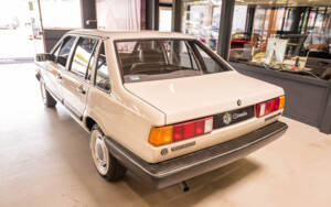 Image 19/132 of Volkswagen Santana 1.8 (1985)