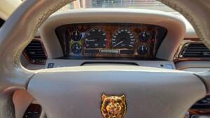 Image 13/26 of Jaguar XJ 6 4.0 Sovereign (1996)