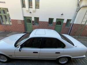 Bild 16/82 von BMW 525i (1993)