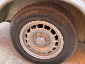 Bild 30/32 von Mercedes-Benz 300 D (1983)