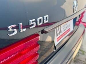 Image 12/49 de Mercedes-Benz SL 500 (1997)