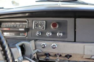 Image 31/50 of Citroën ID 21 Break (1967)
