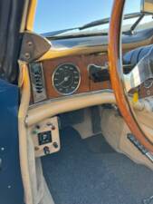Image 5/6 of Facel Vega Facel II (1963)