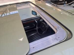 Immagine 12/39 di BMW 3,3 Li (1977)