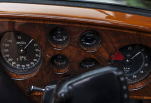 Bild 25/33 von Bentley S1 DHC Park Ward (1956)