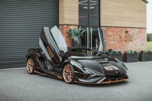 Image 25/68 of Lamborghini Sián FKP 37 (2021)