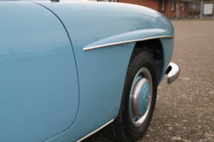 Image 42/68 of Mercedes-Benz 190 SL (1961)