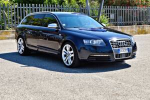 Bild 3/22 von Audi S6 Avant 5.2 V10 quattro (2006)