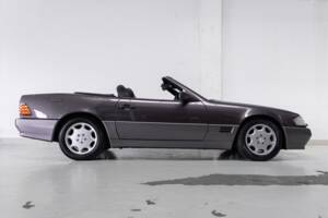 Image 5/37 of Mercedes-Benz SL 320 (1993)