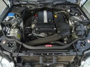 Image 9/25 of Mercedes-Benz E 200 Kompressor T (2004)