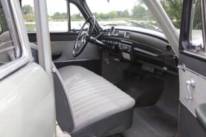 Imagen 9/39 de Mercedes-Benz 190 (1957)