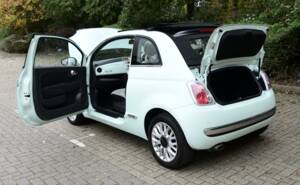 Image 16/45 of FIAT 500 C (2015)