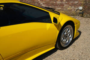 Bild 49/50 von Lamborghini Diablo (1991)