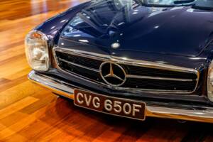 Image 14/31 de Mercedes-Benz 280 SL (1968)