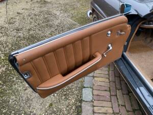 Image 14/52 de Mercedes-Benz 190 SL (1961)