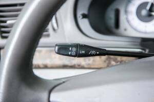 Bild 24/50 von Mercedes-Benz E 320 T 4MATIC (2004)